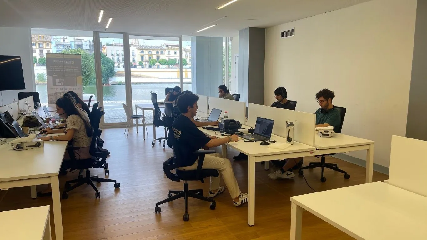 Sevilla lanza un AI Hub para conectar empresas que operan con inteligencia artificial