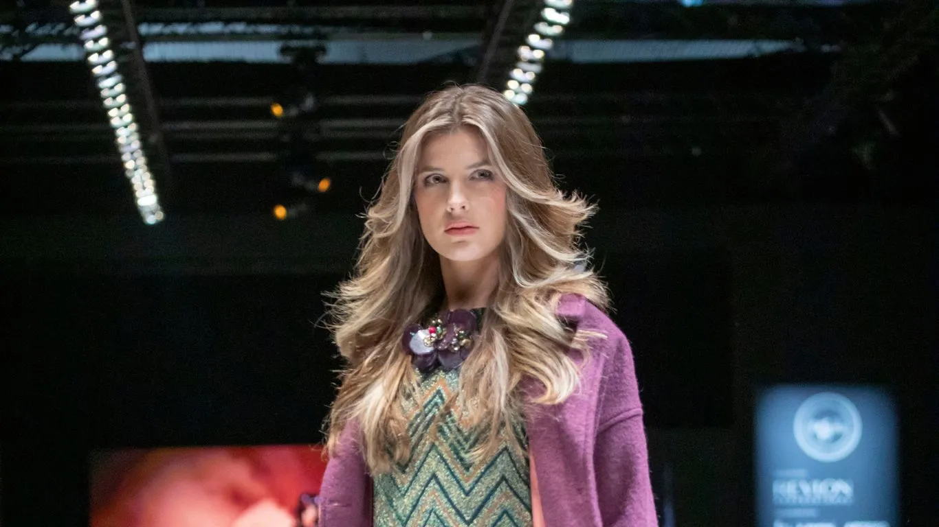 Tres cortes que dominarán el invierno: estilo, naturalidad y actitud desde la Pasarela Fígaro Street