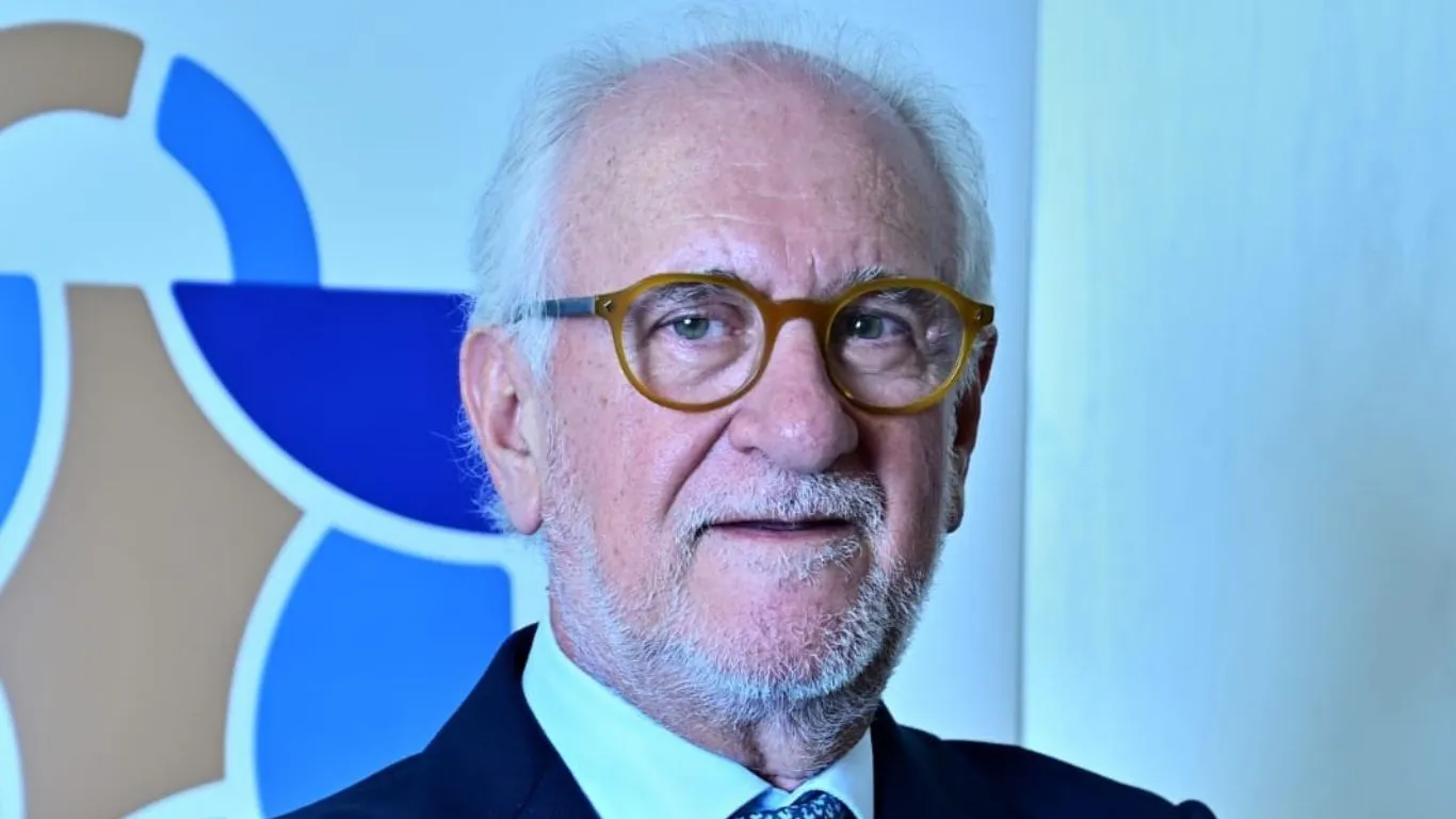 Antonio Arroyo asume la presidencia de FEICASE con visión estratégica y compromiso colectivo