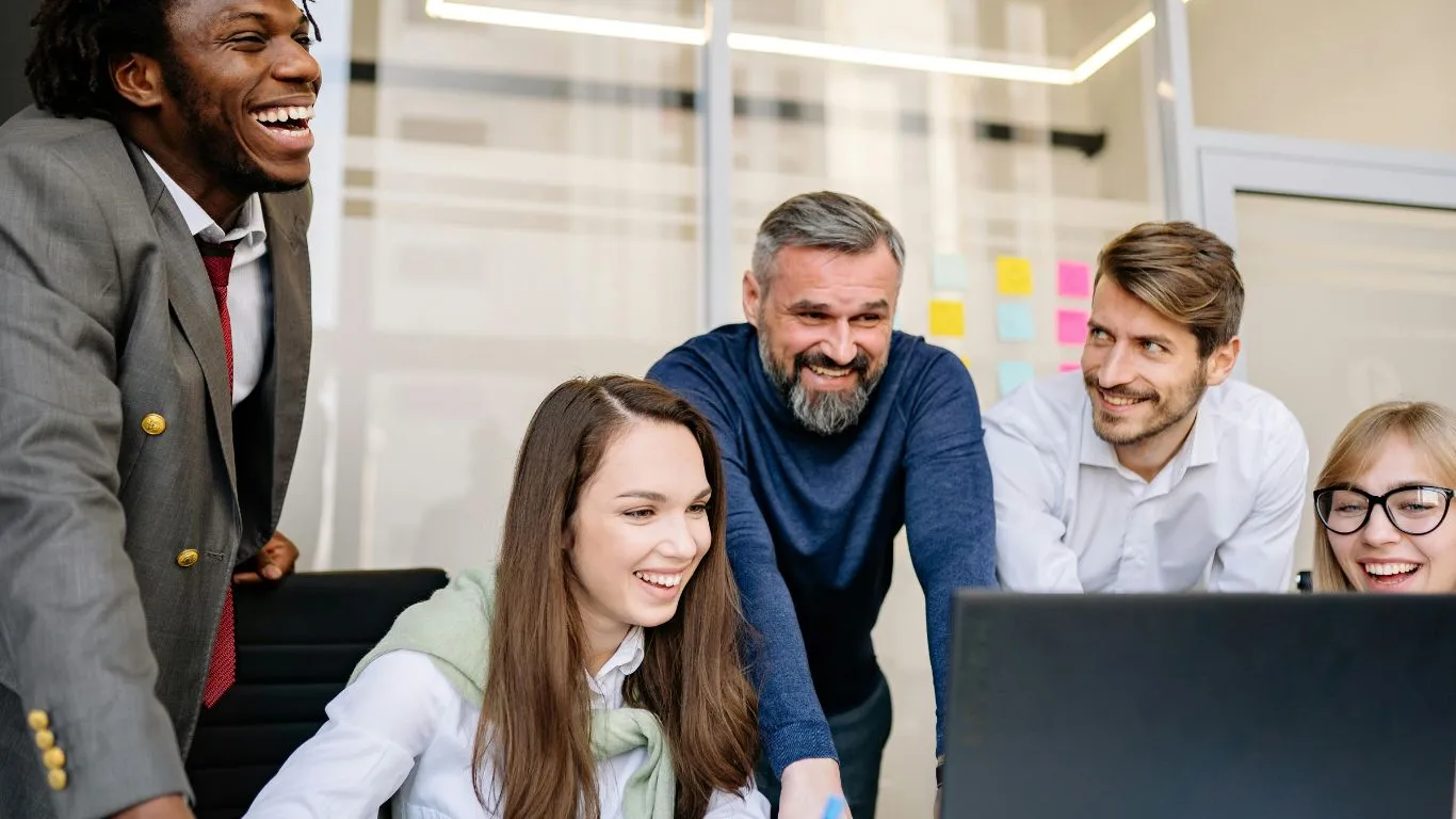 La flexibilidad horaria supera al salario como prioridad del talento en España según el estudio de Protime