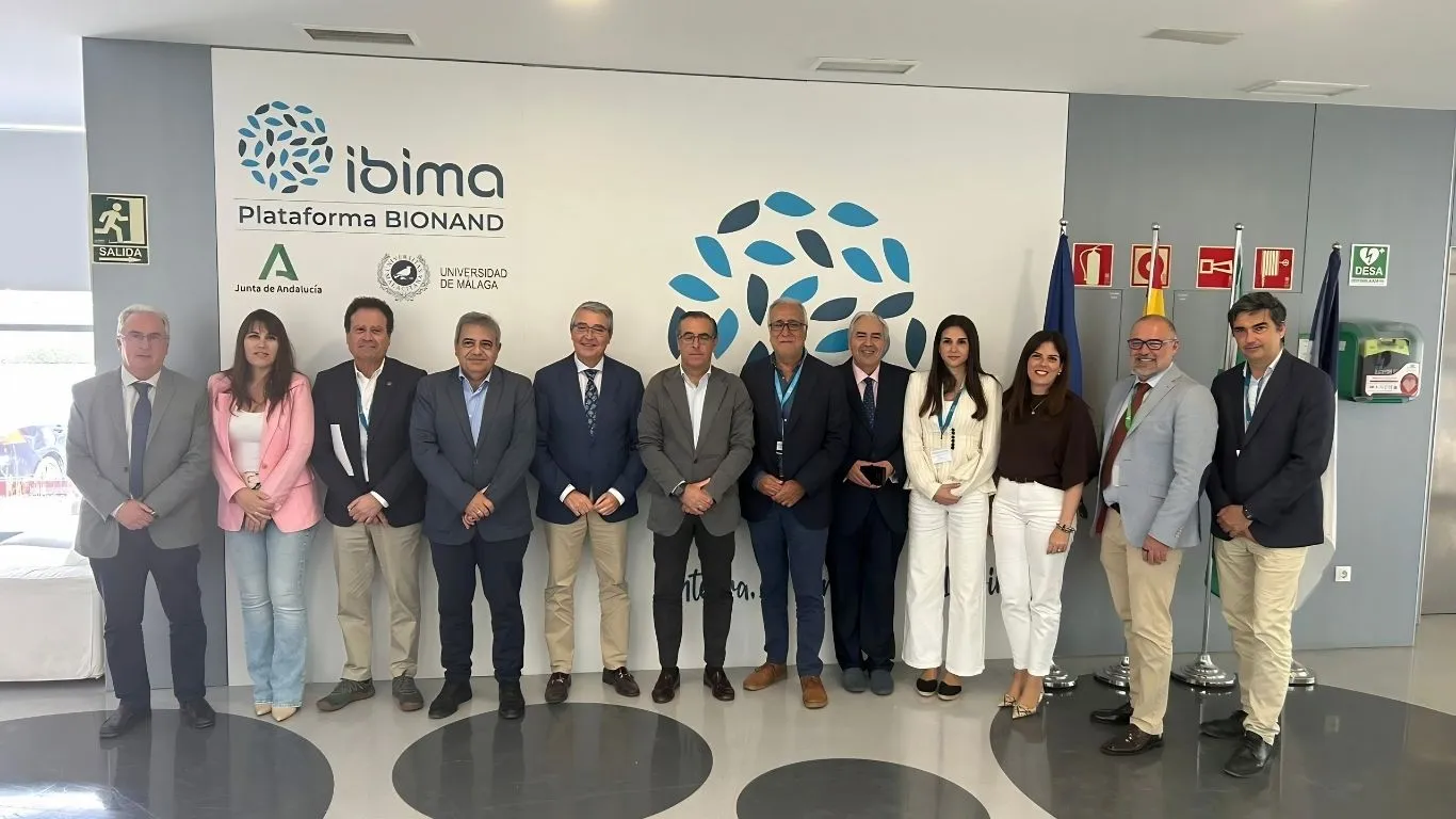 Francisco Salado destaca la labor de IBIMA Plataforma BIONAND para trasladar los avances científicos en biomedicina a la práctica