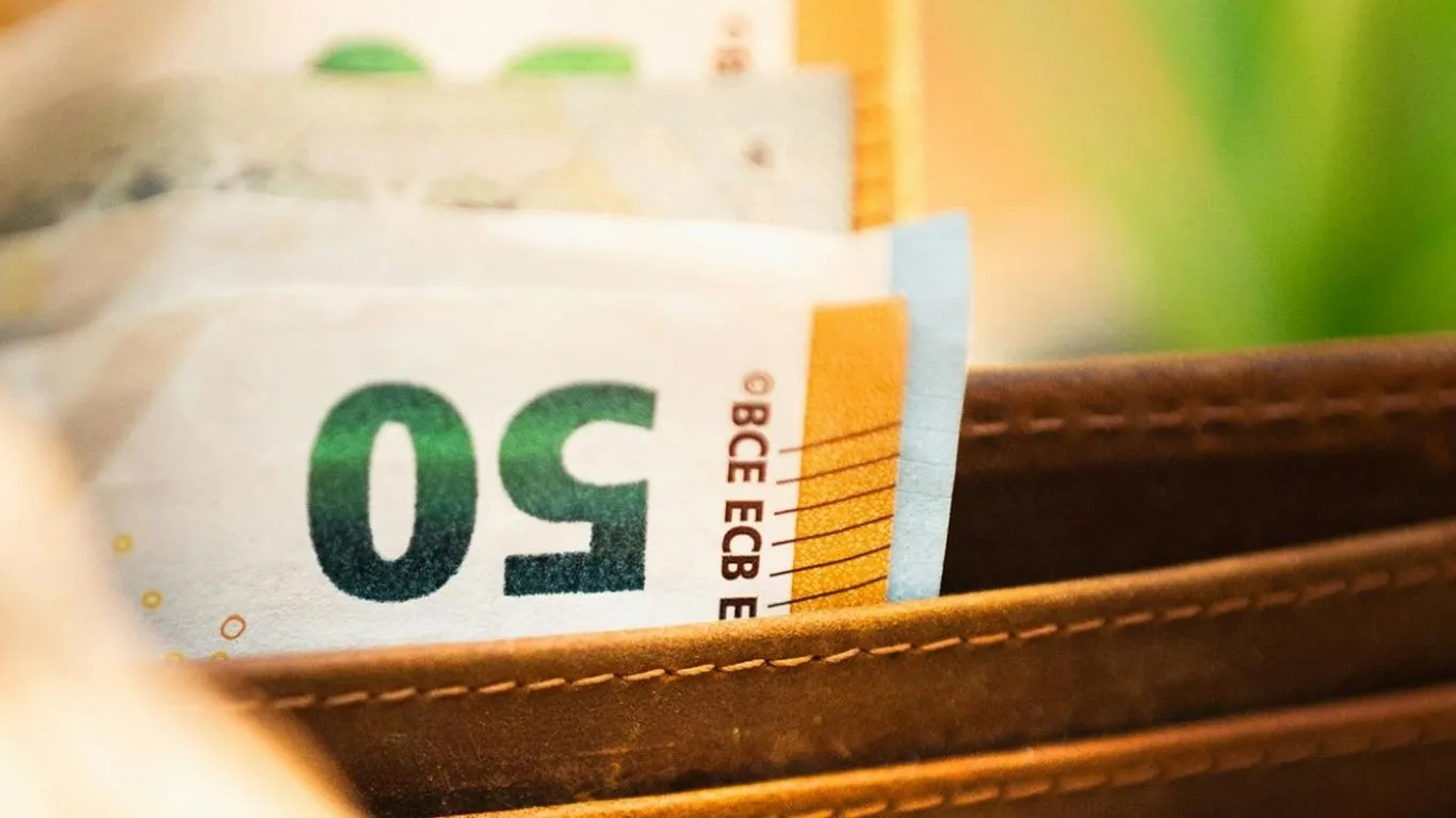 Cómo fijar precios en temporada alta sin perder margen ni reputación