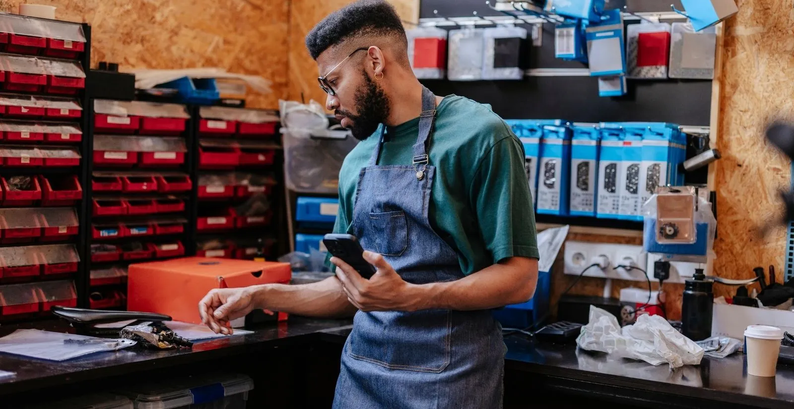 SumUp lanza en España su programa de fidelización para pequeños negocios con recompensas integradas en el pago