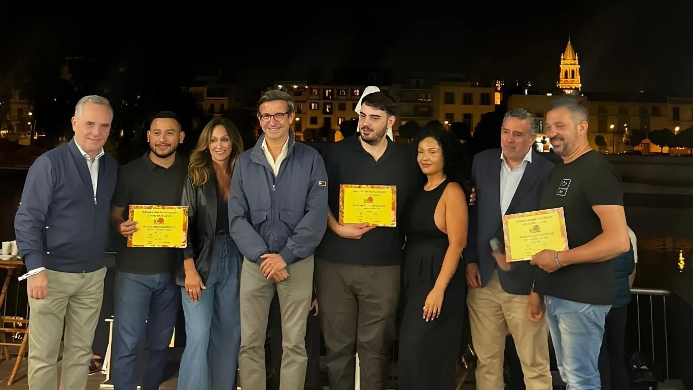 Caracolia 2026 reúne en Sevilla a más de 6.500 asistentes y premia a La Caleta II, Baldomero y Castaño en el Paseo Colón