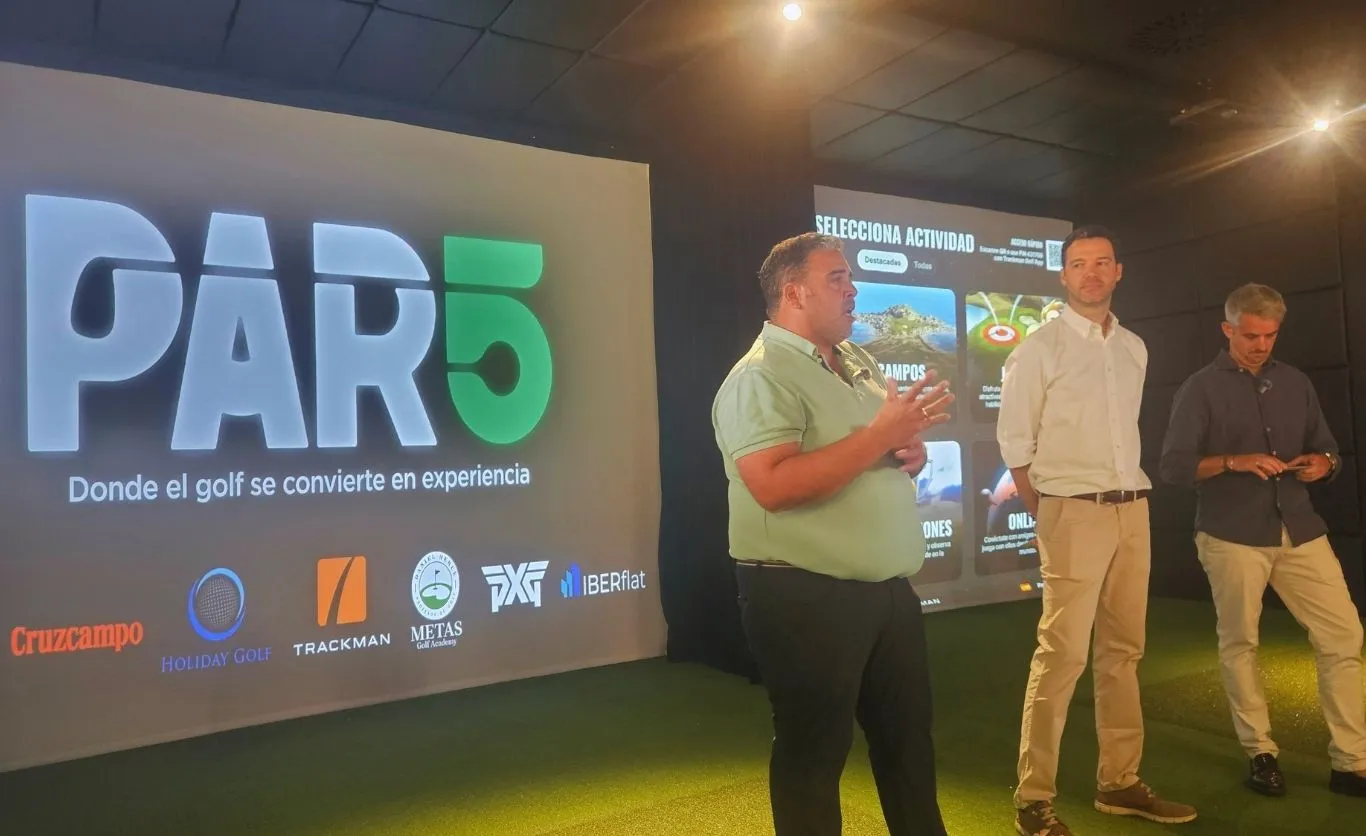 Par5 Golf Indoor inaugura en Sevilla un nuevo espacio que une golf, tecnología y empresa